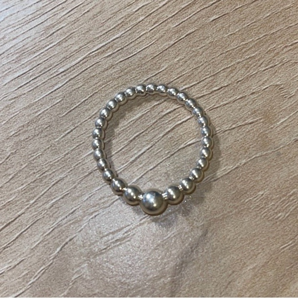 Pandering of Beads Ring